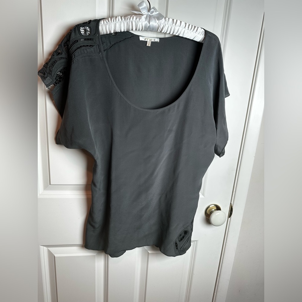 Matty M olive green Blouse with Lace Accents 💯 silk - Picture 1 of 6
